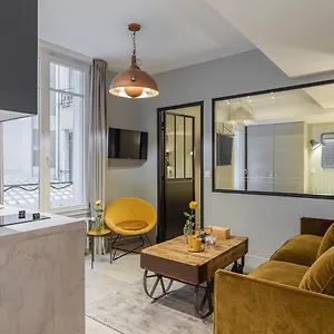  Apartment Fabulous Grey